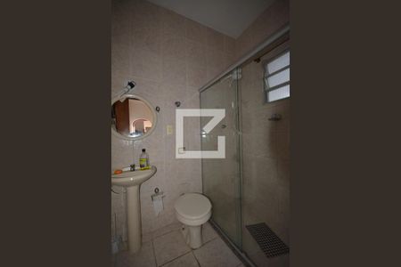 Casa à venda com 280m², 6 quartos e 3 vagasBanheiro social