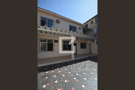 Casa à venda com 280m², 6 quartos e 3 vagasFachada