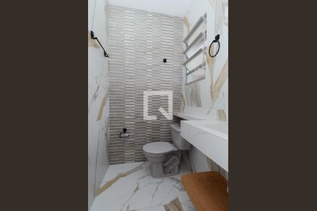 Casa de condomínio para alugar com 90m², 2 quartos e 2 vagasBanheiro da Suíte