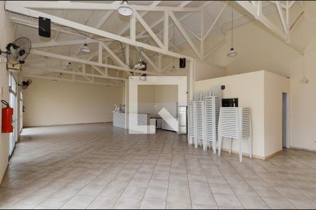 Casa de condomínio para alugar com 90m², 2 quartos e 2 vagasÁrea comum - Salão de festas