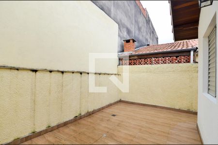 Casa de condomínio para alugar com 90m², 2 quartos e 2 vagasQuintal