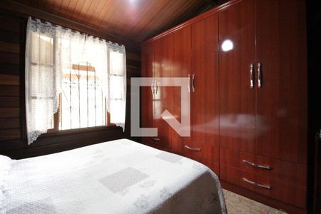 Casa à venda com 260m², 4 quartos e 5 vagasSuíte 2