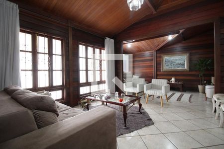Sala de casa à venda com 4 quartos, 260m² em Garças, Belo Horizonte