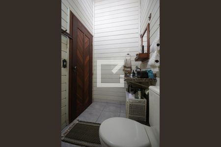 Casa à venda com 260m², 4 quartos e 5 vagasBanheiro Suíte 2