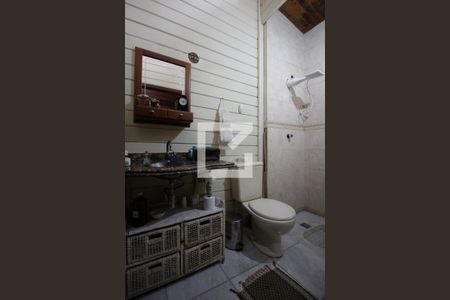 Casa à venda com 260m², 4 quartos e 5 vagasBanheiro Suíte 2