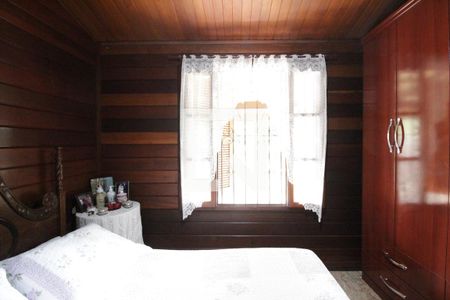 Casa à venda com 260m², 4 quartos e 5 vagasSuíte 2