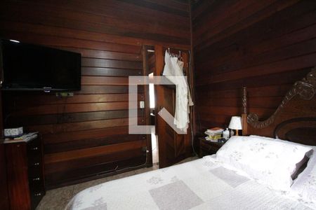 Casa à venda com 260m², 4 quartos e 5 vagasSuíte 2