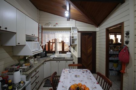 Casa à venda com 260m², 4 quartos e 5 vagasCozinha