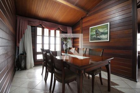 Casa à venda com 260m², 4 quartos e 5 vagasSala de Jantar