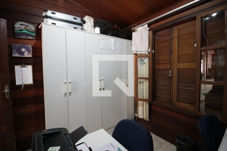 Casa à venda com 260m², 4 quartos e 5 vagasEscritório