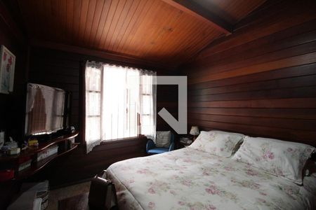 Casa à venda com 260m², 4 quartos e 5 vagasSuíte 2