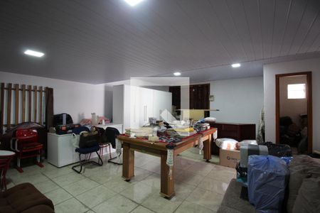 Casa à venda com 260m², 4 quartos e 5 vagasQuarto 