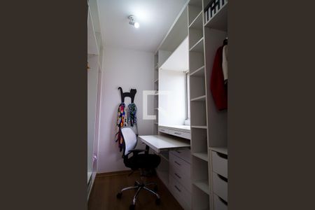 Apartamento para alugar com 57m², 1 quarto e 1 vagaCloset / Escritório