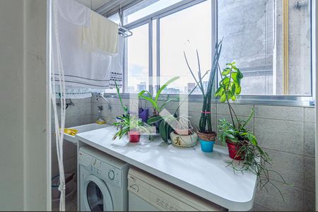 Apartamento para alugar com 141m², 2 quartos e sem vaga Apartamento para alugar com 141m², 2 quartos e sem vagaArea de Serviço