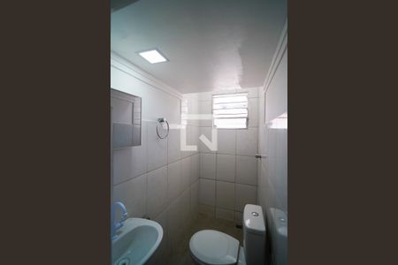 Banheiro de kitnet/studio para alugar com 1 quarto, 30m² em Jardim das Flores, Sorocaba