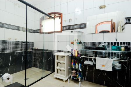 Casa à venda com 650m², 5 quartos e 6 vagasBanheiro da Suíte 3