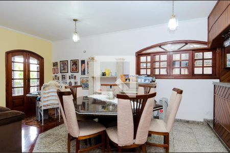 Sala de casa para alugar com 5 quartos, 650m² em Jardim Santa Mena, Guarulhos