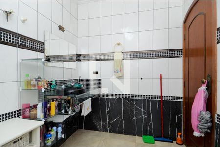 Casa à venda com 650m², 5 quartos e 6 vagasBanheiro da Suíte 3