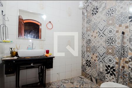 Casa à venda com 650m², 5 quartos e 6 vagasBanheiro da Piscina 