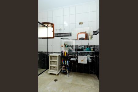 Casa à venda com 650m², 5 quartos e 6 vagasBanheiro da Suíte 3