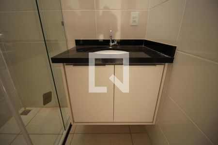 Casa para alugar com 47m², 2 quartos e 2 vagasBanheiro