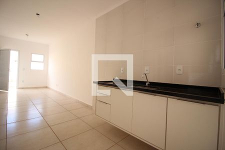 Casa para alugar com 47m², 2 quartos e 2 vagasCozinha
