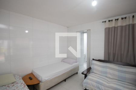 Quarto e Cozinha de casa de condomínio para alugar com 2 quartos, 50m² em Vila Isolina Mazzei, São Paulo