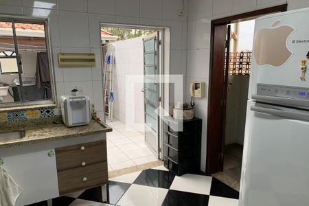 Casa para alugar com 340m², 3 quartos e 7 vagasCozinha