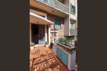 Apartamento para alugar com 105m², 2 quartos e 1 vaga Apartamento para alugar com 105m², 2 quartos e 1 vagaFachada