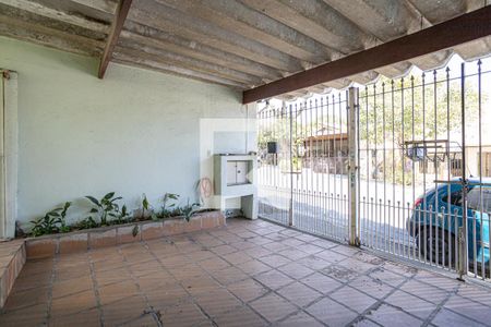Casa à venda com 250m², 4 quartos e 2 vagas Casa à venda com 250m², 4 quartos e 2 vagasGaragem