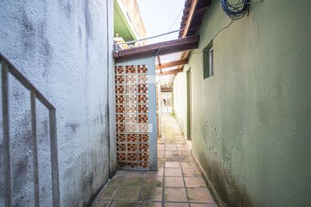 Casa à venda com 250m², 4 quartos e 2 vagas Casa à venda com 250m², 4 quartos e 2 vagasCorredor