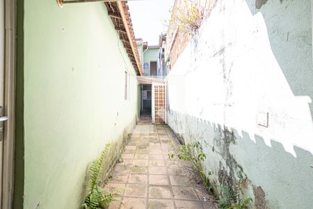 Casa à venda com 250m², 4 quartos e 2 vagas Casa à venda com 250m², 4 quartos e 2 vagasCorredor