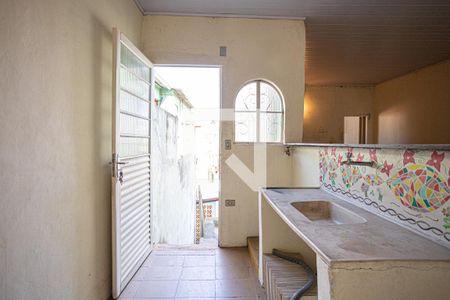 Casa à venda com 250m², 4 quartos e 2 vagas Casa à venda com 250m², 4 quartos e 2 vagasEdícula
