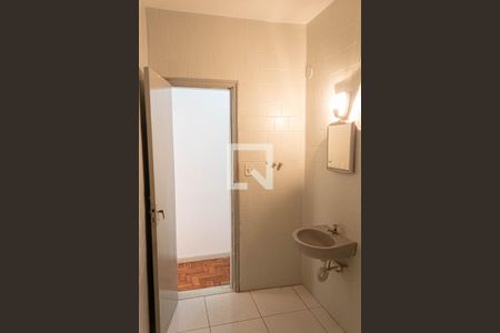 Apartamento à venda com 70m², 2 quartos e sem vaga Apartamento à venda com 70m², 2 quartos e sem vagaBanheiro