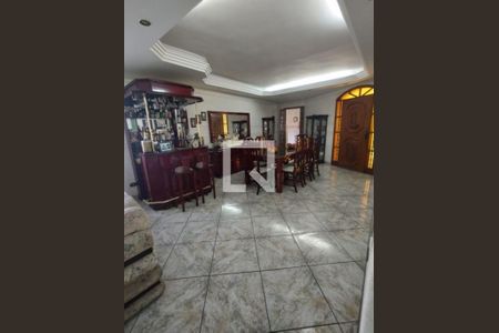 Casa à venda com 3 quartos, 337m² em Vila Ema, São Paulo