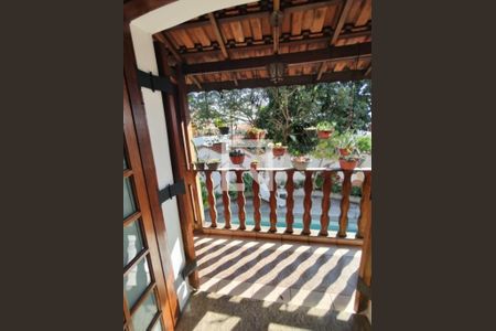 Casa à venda com 3 quartos, 337m² em Vila Ema, São Paulo