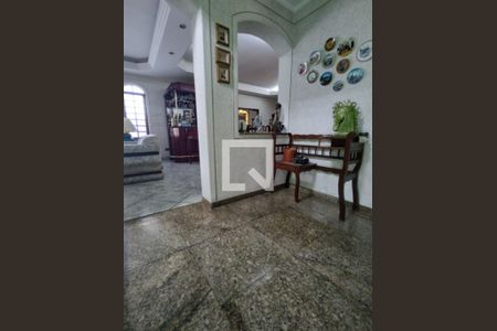 Casa à venda com 3 quartos, 337m² em Vila Ema, São Paulo