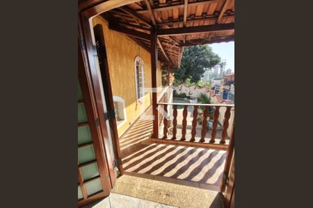 Casa à venda com 3 quartos, 337m² em Vila Ema, São Paulo