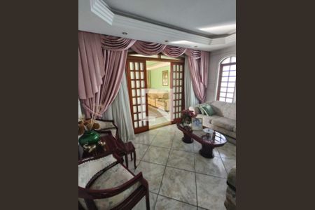 Casa à venda com 3 quartos, 337m² em Vila Ema, São Paulo