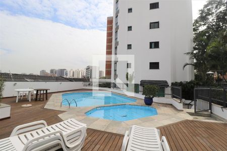 Apartamento à venda com 95m², 3 quartos e 3 vagasÁrea comum - Piscina