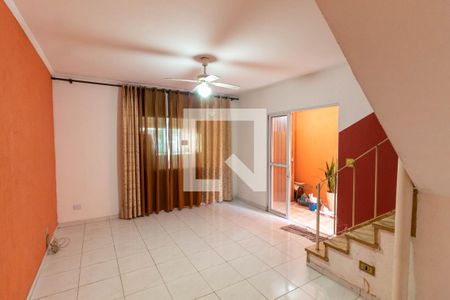 Casa à venda com 120m², 4 quartos e 2 vagasSala