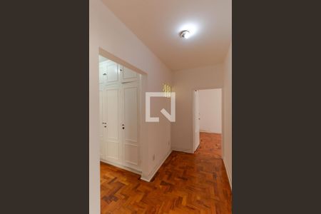 Apartamento à venda com 163m², 3 quartos e 2 vagasCorredor