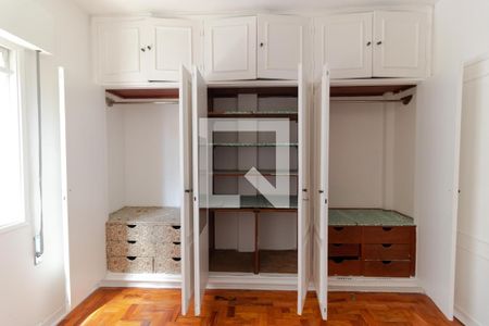 Apartamento à venda com 163m², 3 quartos e 2 vagasQuarto 02 - Armário