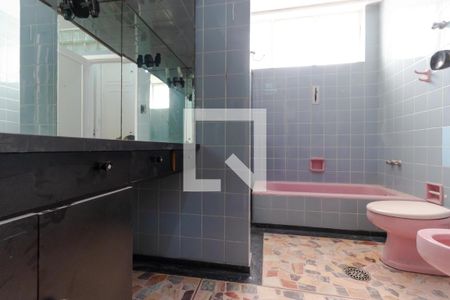 Apartamento à venda com 163m², 3 quartos e 2 vagasBanheiro 02