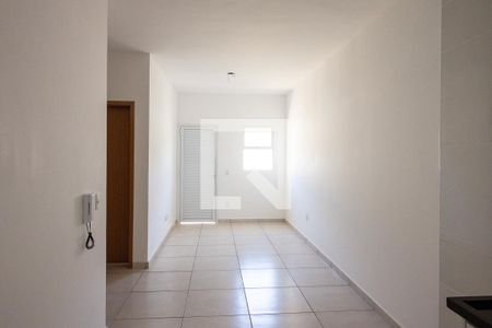 Sala de casa de condomínio para alugar com 2 quartos, 47m² em Parque Sao Sebastiao, Ribeirão Preto