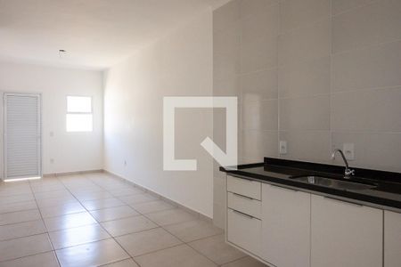 Casa de condomínio para alugar com 47m², 2 quartos e 2 vagas Casa de condomínio para alugar com 47m², 2 quartos e 2 vagasCozinha