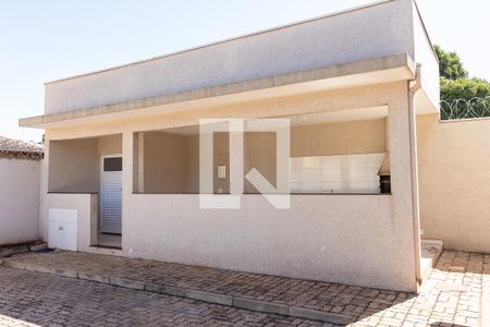 Casa de condomínio para alugar com 47m², 2 quartos e 2 vagas Casa de condomínio para alugar com 47m², 2 quartos e 2 vagasChurrasqueira