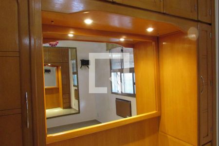 Apartamento para alugar com 65m², 2 quartos e 1 vagaQuarto 2 - Espelho