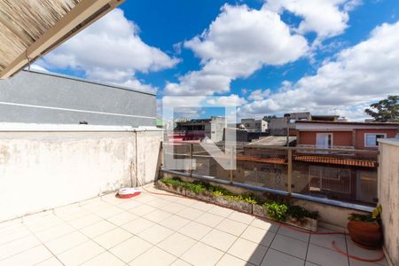 Varanda da Suíte 1 de casa para alugar com 4 quartos, 132m² em Vila Nhocune, São Paulo