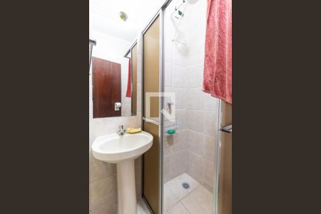 Casa à venda com 132m², 4 quartos e 2 vagas Casa à venda com 132m², 4 quartos e 2 vagasBanheiro de serviço